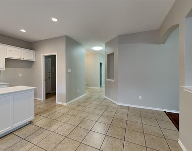 12901 Farmington Drive - Photo Thumbnail 8