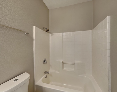 12901 Farmington Drive - Photo Thumbnail 20