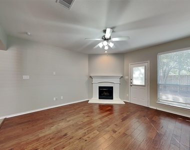 12901 Farmington Drive - Photo Thumbnail 2
