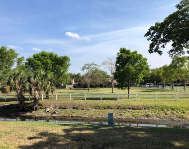 11640 Nw 39th Street - Photo Thumbnail 5