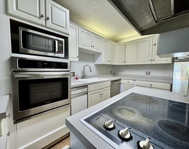 11640 Nw 39th Street - Photo Thumbnail 9