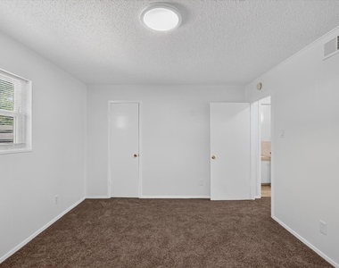 1805 Randolph Drive - Photo Thumbnail 21