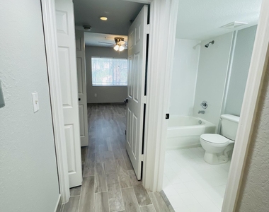 161 Sw Palm Drive - Photo Thumbnail 13