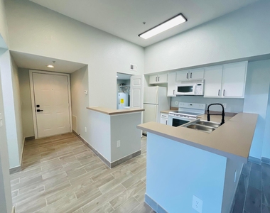 161 Sw Palm Drive - Photo Thumbnail 24
