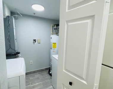 161 Sw Palm Drive - Photo Thumbnail 22