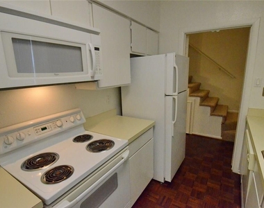 2727 Shelby Avenue - Photo Thumbnail 6