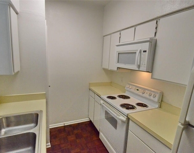 2727 Shelby Avenue - Photo Thumbnail 7