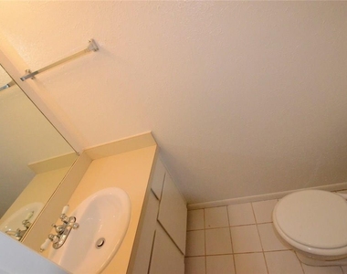 2727 Shelby Avenue - Photo Thumbnail 5