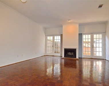 2727 Shelby Avenue - Photo Thumbnail 1