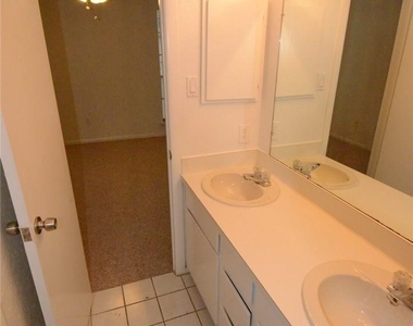 2727 Shelby Avenue - Photo Thumbnail 13