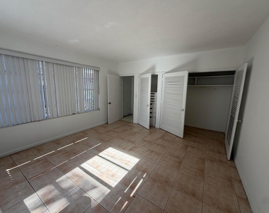5806 N Flagler Drive - Photo Thumbnail 4