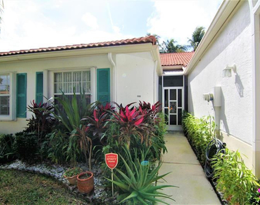 6098 Lake Hibiscus Drive - Photo Thumbnail 1