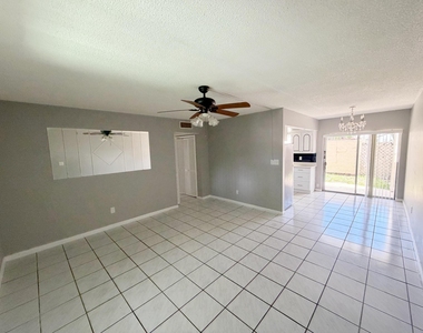 320 Sw 1st Street - Photo Thumbnail 6