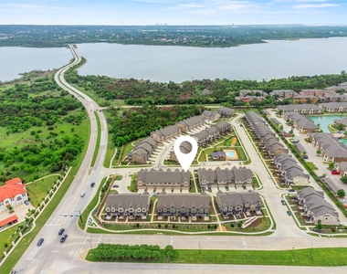 2616 La Cala Drive - Photo Thumbnail 33