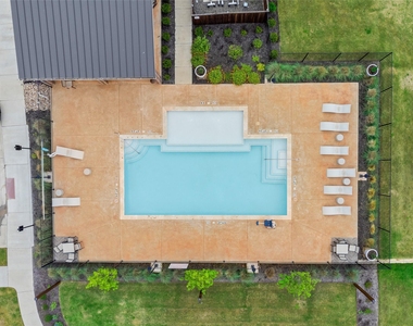 2616 La Cala Drive - Photo Thumbnail 35