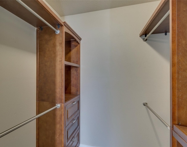 157 Harborr Drive - Photo Thumbnail 16