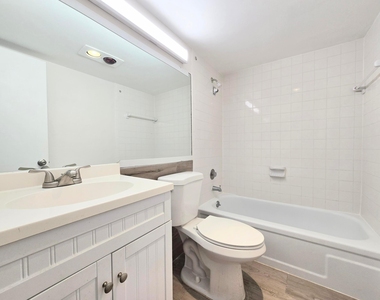 204 Canterbury I - Photo Thumbnail 5