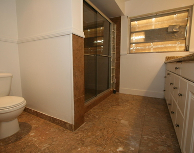 1040 Crystal Lake Drive - Photo Thumbnail 16
