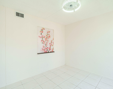 801 Three Islands Boulevard - Photo Thumbnail 16