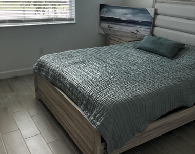 5665 Divine Drive - Photo Thumbnail 5