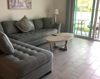 5665 Divine Drive - Photo Thumbnail 4