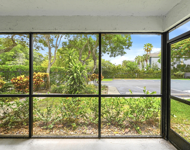 2753 S Oakland Forest Drive - Photo Thumbnail 27