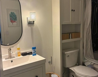 400 Leslie Drive - Photo Thumbnail 18