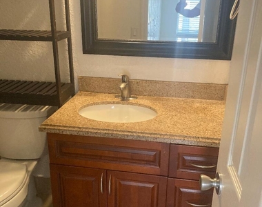 1950 Coquina Way - Photo Thumbnail 4