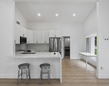 1271 Sw 85th Terrace - Photo Thumbnail 6