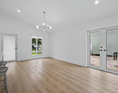 1271 Sw 85th Terrace - Photo Thumbnail 10