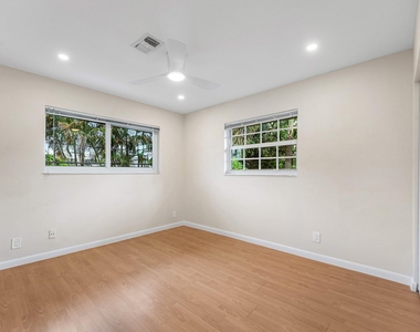 620 Ne 9th Avenue - Photo Thumbnail 14