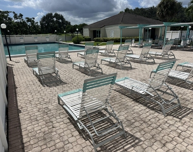 3001 W Rolling Hills Circle - Photo Thumbnail 14