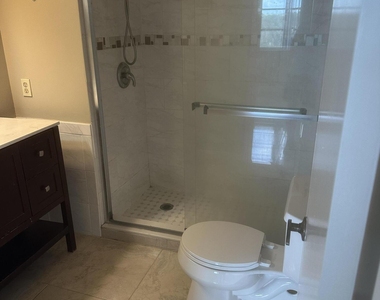 3001 W Rolling Hills Circle - Photo Thumbnail 6