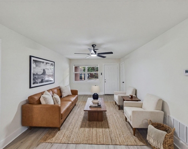 6405 Seco Boulevard - Photo Thumbnail 2