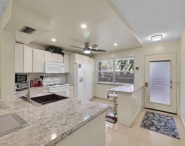 3405 Bimini Lane - Photo Thumbnail 7