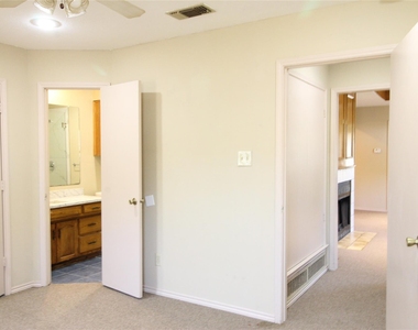 217 Matt Place - Photo Thumbnail 1