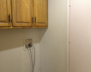 217 Matt Place - Photo Thumbnail 12