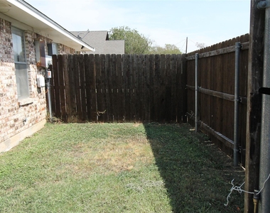 217 Matt Place - Photo Thumbnail 19