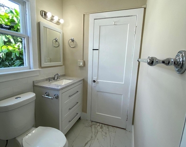 203 Foresteria Drive - Photo Thumbnail 11