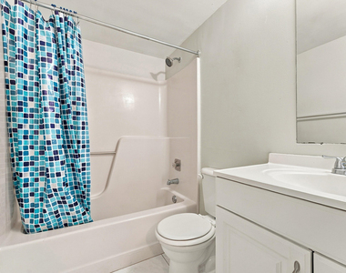 3668 N University Drive - Photo Thumbnail 15