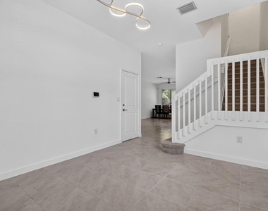 1339 Nw 208th Terrace - Photo Thumbnail 2