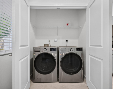 1339 Nw 208th Terrace - Photo Thumbnail 10