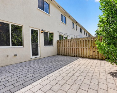 1339 Nw 208th Terrace - Photo Thumbnail 23