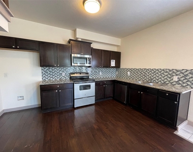 3629 Valley Vista Drive - Photo Thumbnail 3