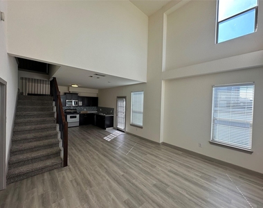 3629 Valley Vista Drive - Photo Thumbnail 1