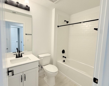 121 Se Birch Terrace - Photo Thumbnail 17