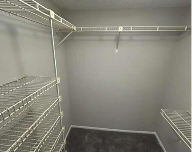 4501 Ne 21st Avenue - Photo Thumbnail 8