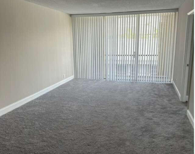 4501 Ne 21st Avenue - Photo Thumbnail 5