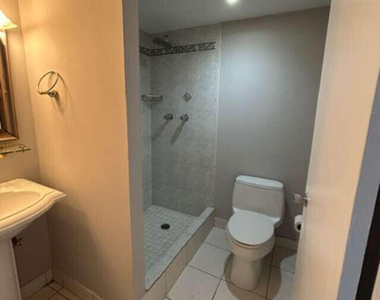 4501 Ne 21st Avenue - Photo Thumbnail 12