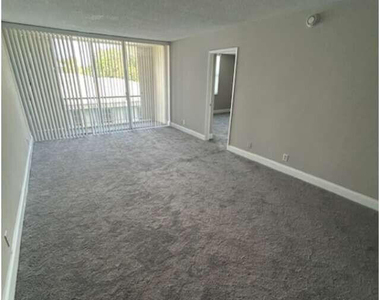 4501 Ne 21st Avenue - Photo Thumbnail 6